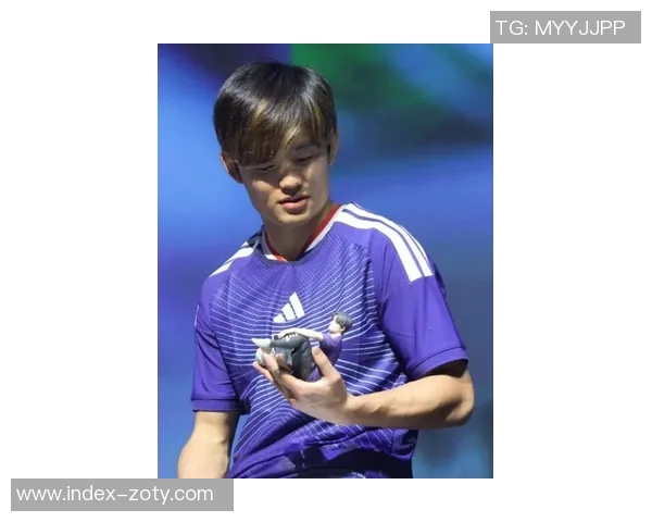 日本队新赛季号码揭晓久保建英身披20号堂安律10号南野拓实8号引关注