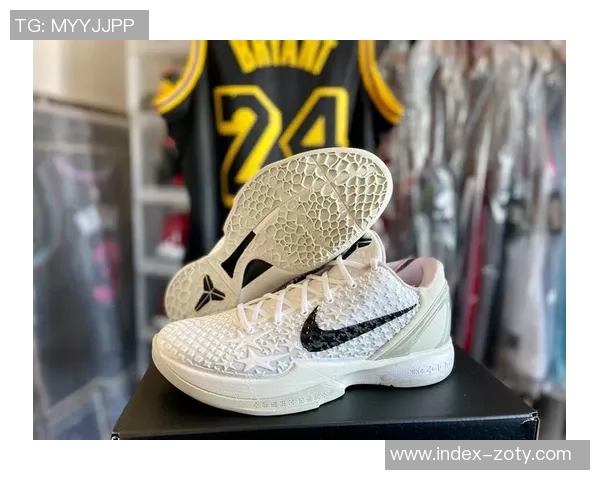 杜克女篮推出全新抗乳腺癌配色Kobe6让人眼前一亮的独特设计